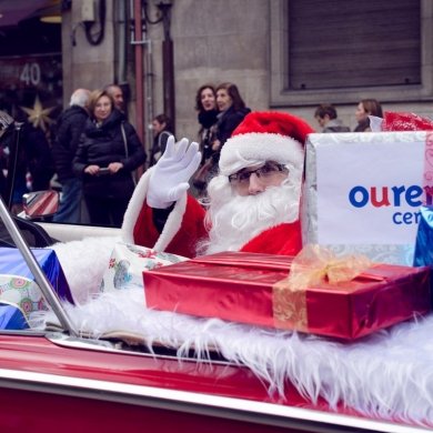 Visita de Papá Noel as rúas de Ourense Centro