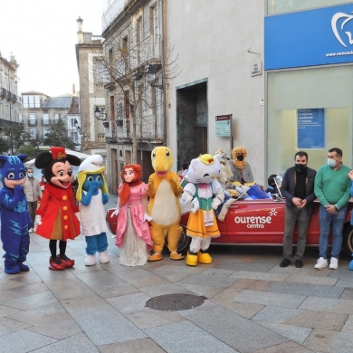Visita de los reyes magos y personajes de Disney Ourense Centro