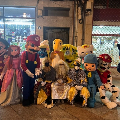 Visita de los reyes magos y personajes de Disney Ourense Centro