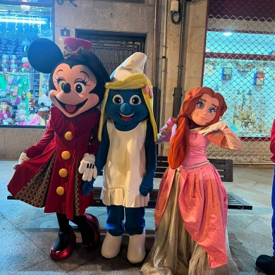 Visita de los reyes magos y personajes de Disney Ourense Centro