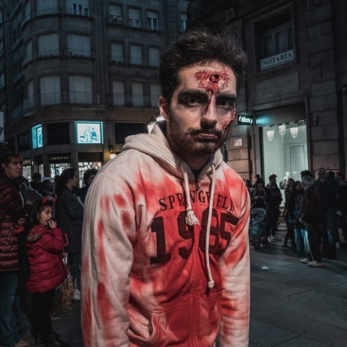 Invasión Zombie Ourense Centro - "Compra sen Medo"