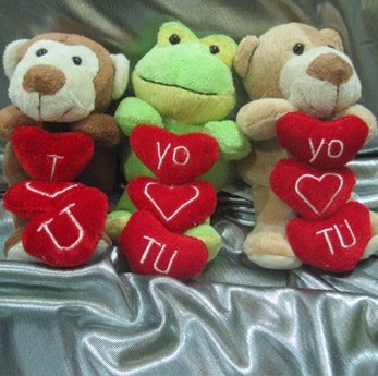 Peluche tres corazones