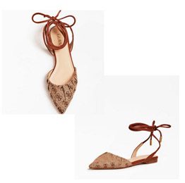 Sandalia Guess Logotipada
